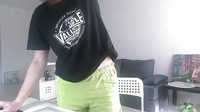 alice_newhome (F milf) - pussy open close up