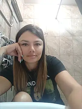 KrissSexi 🔊 free naked chat