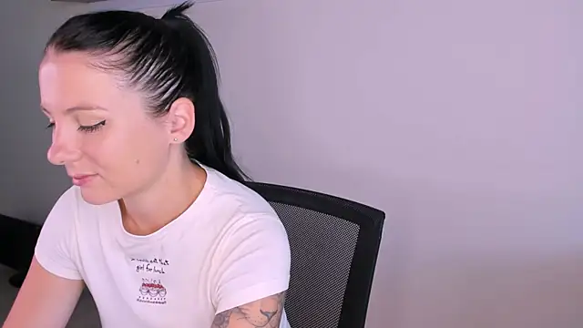 Elle_Pearl_ webcam