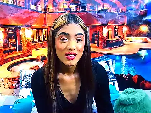IndianPretty14u2Luv webcam
