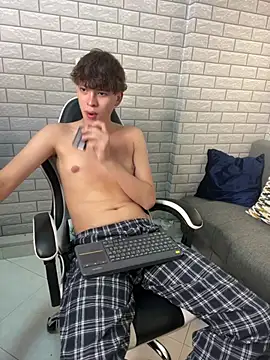 Nicola_hard webcam