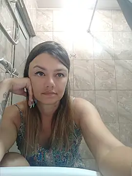 KrissSexi 🔊 free naked chat