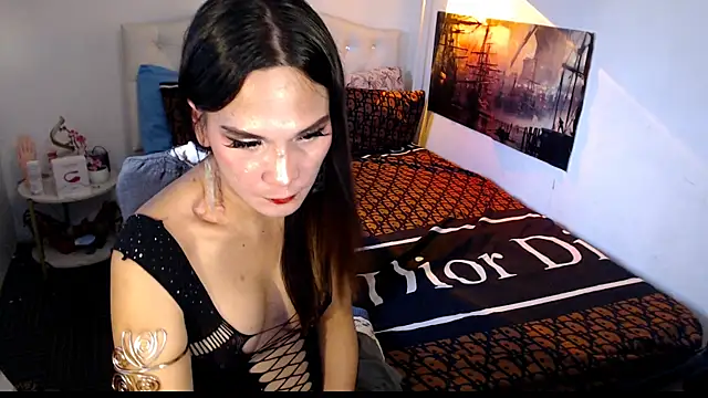 NinaDOM4CUM webcam