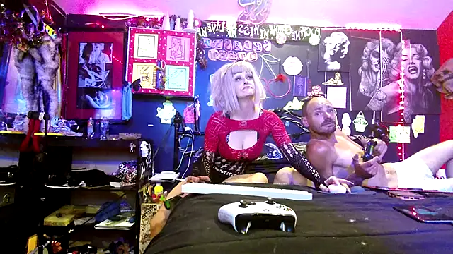 DaddyAndSplashQueen live sex cam