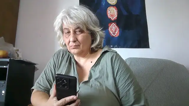 ExquisiteMature webcam