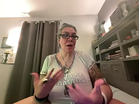 dieseldame1313 webcam