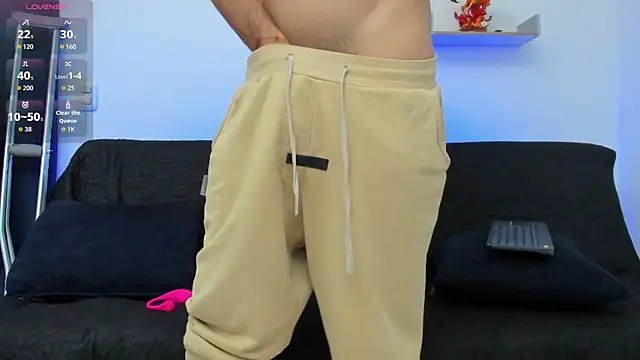 heteros_curious webcam