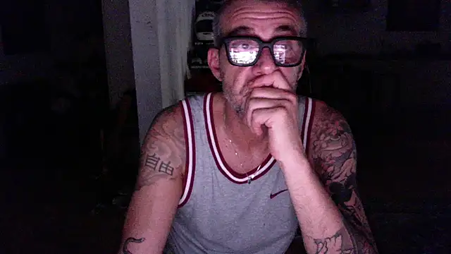 love_save_the_world webcam