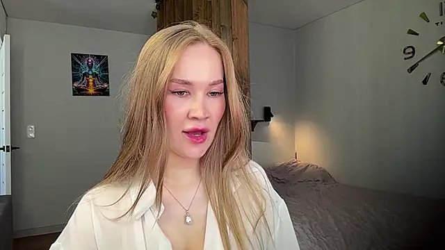 LustfulDiana webcam