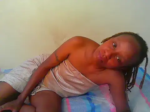Slim_doli live cam on StripChat