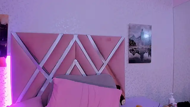 aniemorningstar webcam