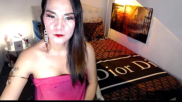 NinaDOM4CUM webcam