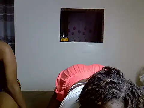 Prettyabiez webcam