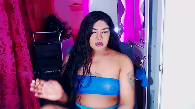 violet_bigcock774 webcam