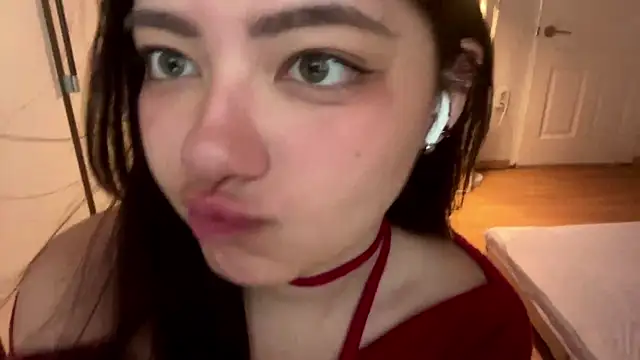 BashfulChan live cam on StripChat