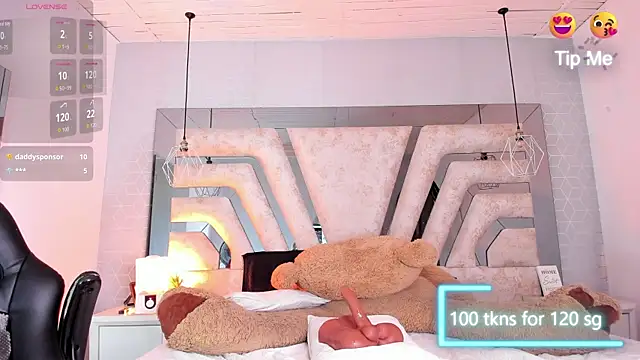 AngelineHeet webcam