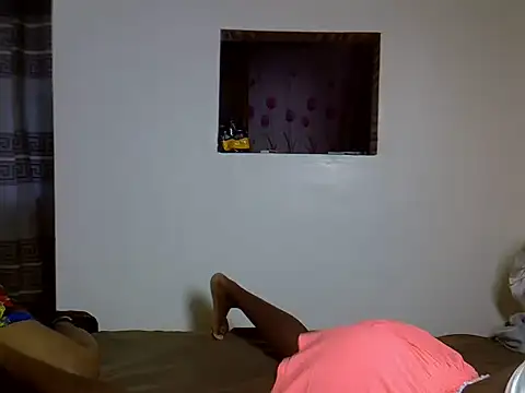Prettyabiez webcam