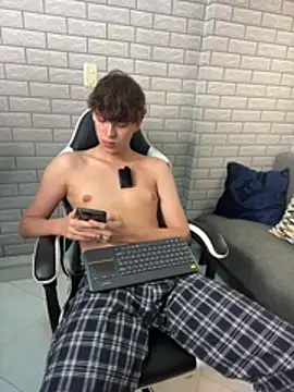 Nicola_hard webcam