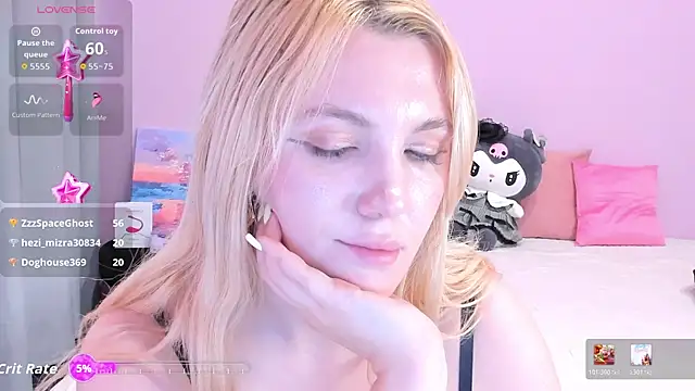 Fluffy_Monica webcam