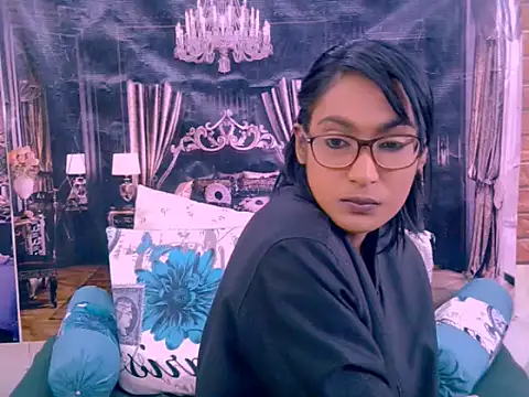 IndianRebel4u2Luv webcam