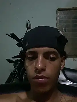Aleexxx_2005 webcam