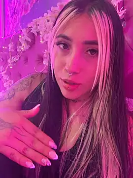 ManuelaVeeleez webcam