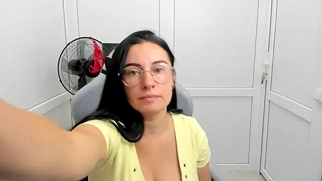 ChloeVibee webcam