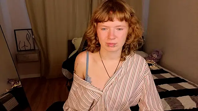 VioletDesiree webcam