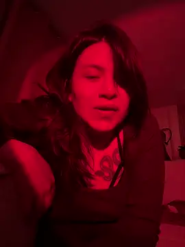 MayaYves webcam