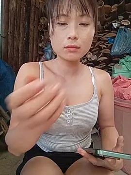 Linda-yiyi webcam