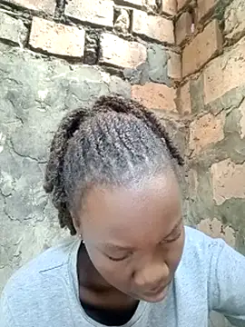 Black_juicy24 webcam