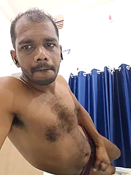 Daddyishere_19 webcam
