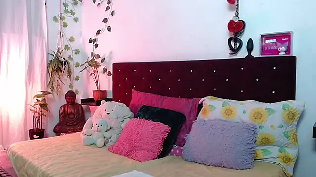 Saraanova1 webcam