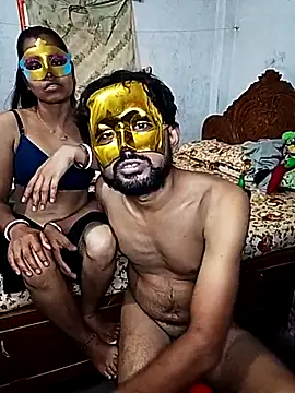 Hot_Urvashi_