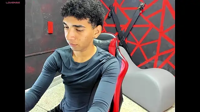 efrain_boy webcam