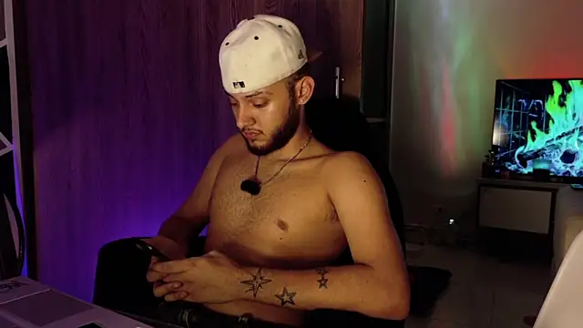 Ryan_Miller111 webcam