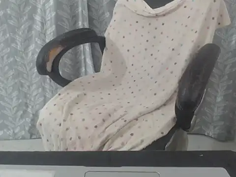 cute-priy webcam