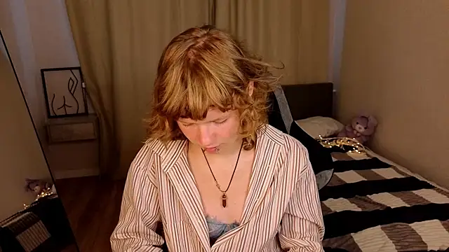 VioletDesiree webcam