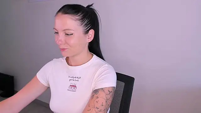 Elle_Pearl_ webcam