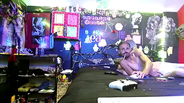 DaddyAndSplashQueen webcam