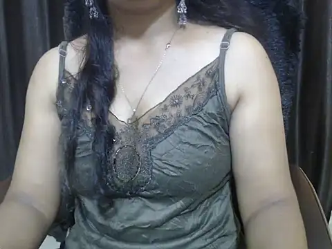Kudi_Kiyara webcam