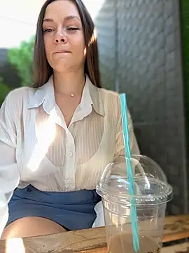 CrazyTori live cam on StripChat