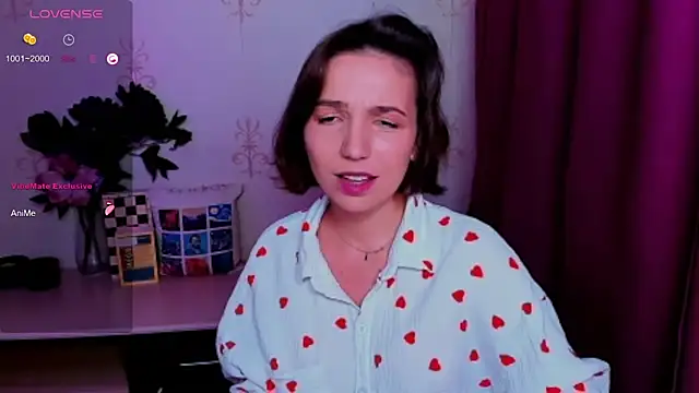 KindHazelHere_ webcam