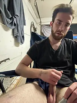whiteboyyahfreak913 (M young) - Show /Get cock hard