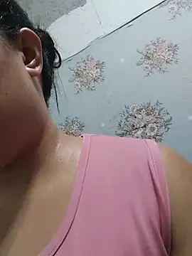 CreamyPussy4uxx webcam