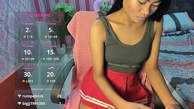 Mica_Jones webcam
