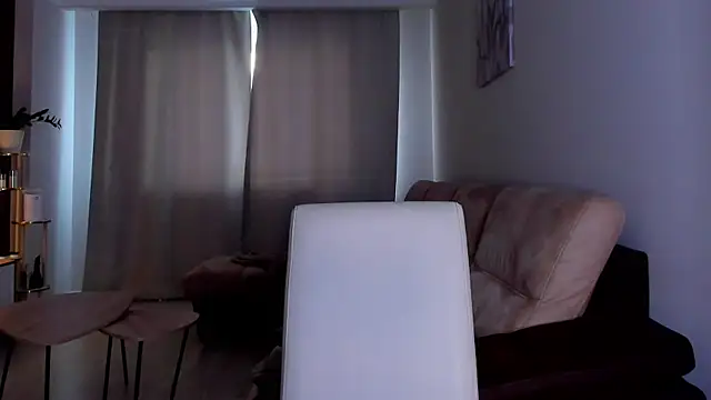 AdeleShinemm webcam
