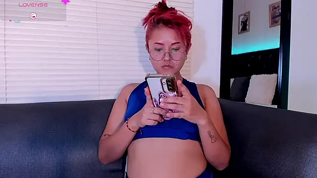 MAYASMITH__ webcam