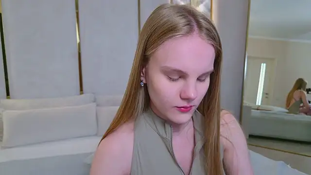 Lili_Lohan webcam