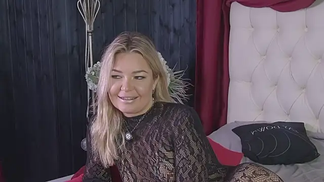 ToriCarter webcam